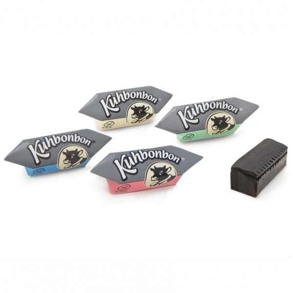 4 individually wrapped soft caramels with licorice from the German candy brand Kuhbonbon